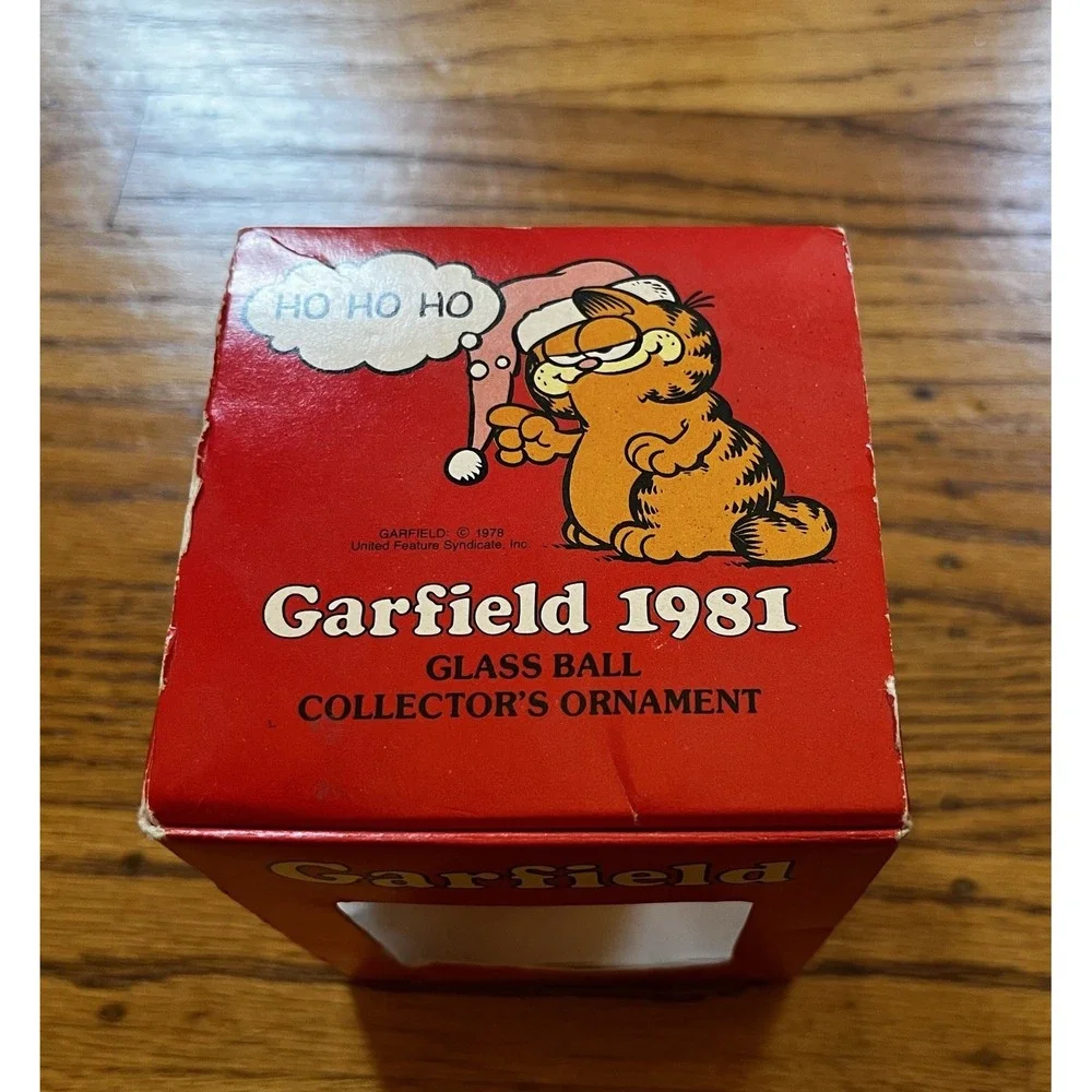 Vintage 1981 Garfield Glass Ball‎ Ornament Enesco Jim Davis Christmas
